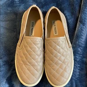 Steve Madden slip-on